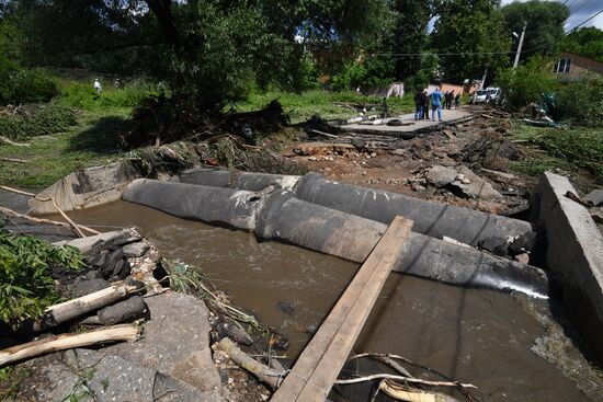 Последствия прорыва дамбы в Подмосковье