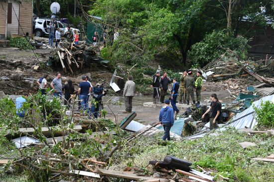 Последствия прорыва дамбы в Подмосковье