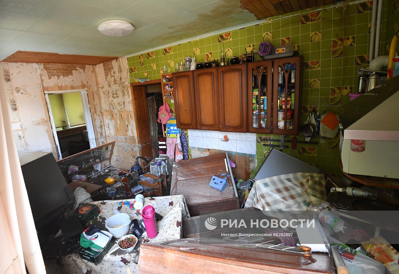 Последствия прорыва дамбы в Подмосковье