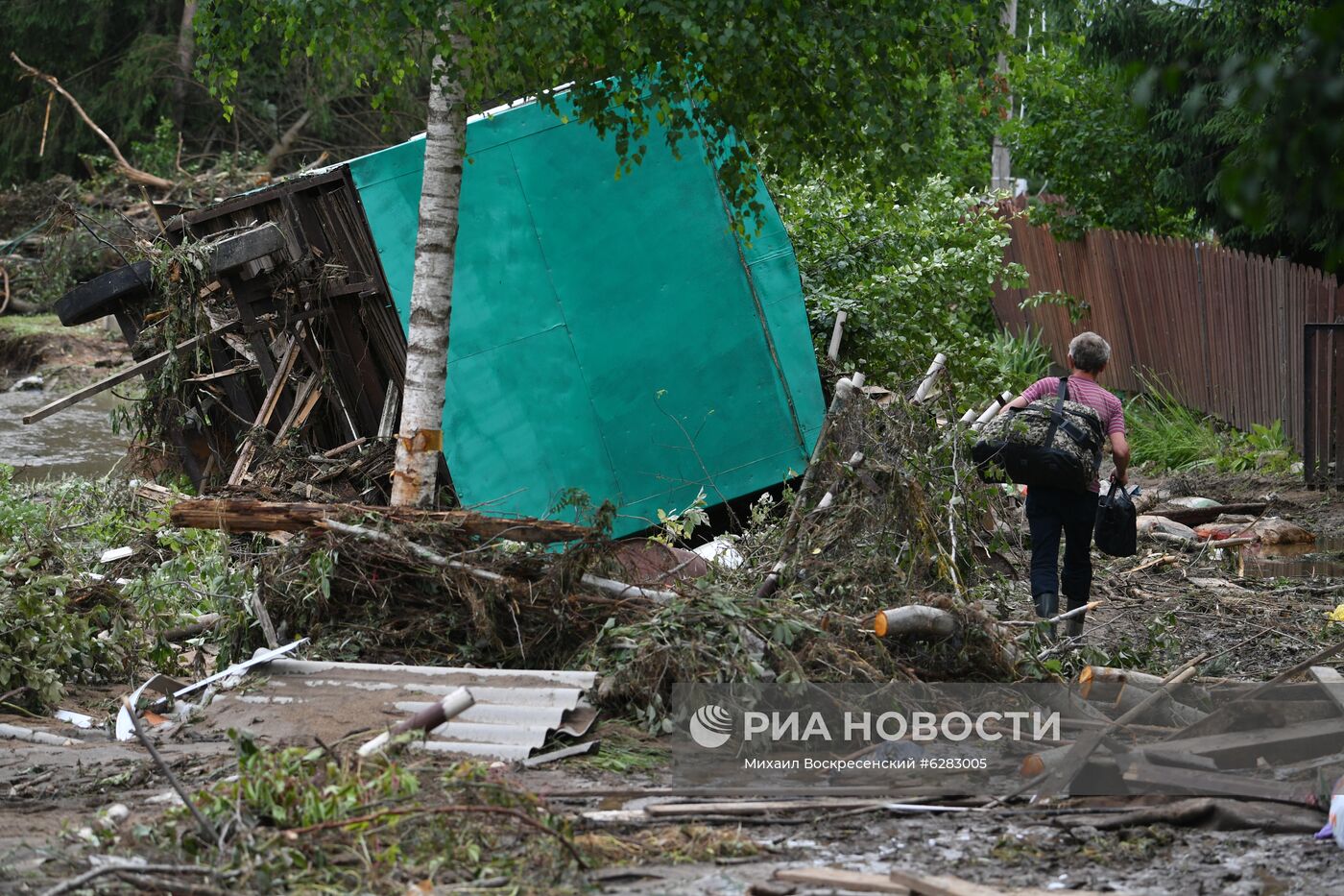 Последствия прорыва дамбы в Подмосковье