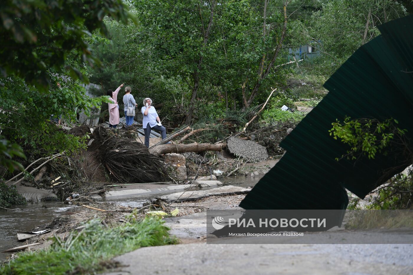 Последствия прорыва дамбы в Подмосковье