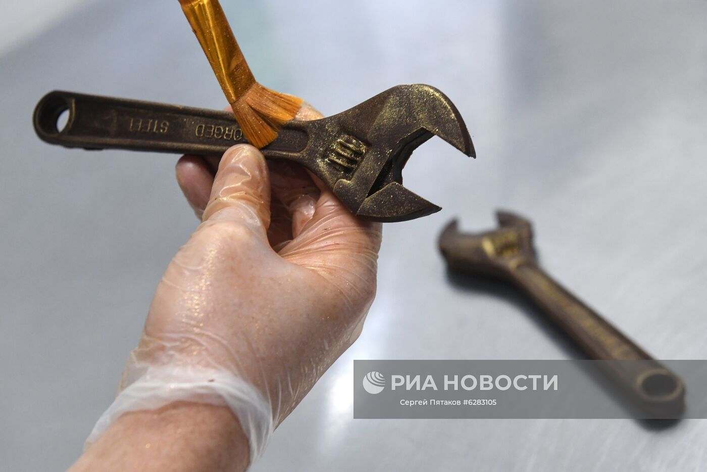 Производство шоколадной продукции фабрики "French Kiss" в Москве. Место: Россия, Москва. Автор: Сергей Пятаков/РИА Новости. Шоколадная фабрика French Kiss
