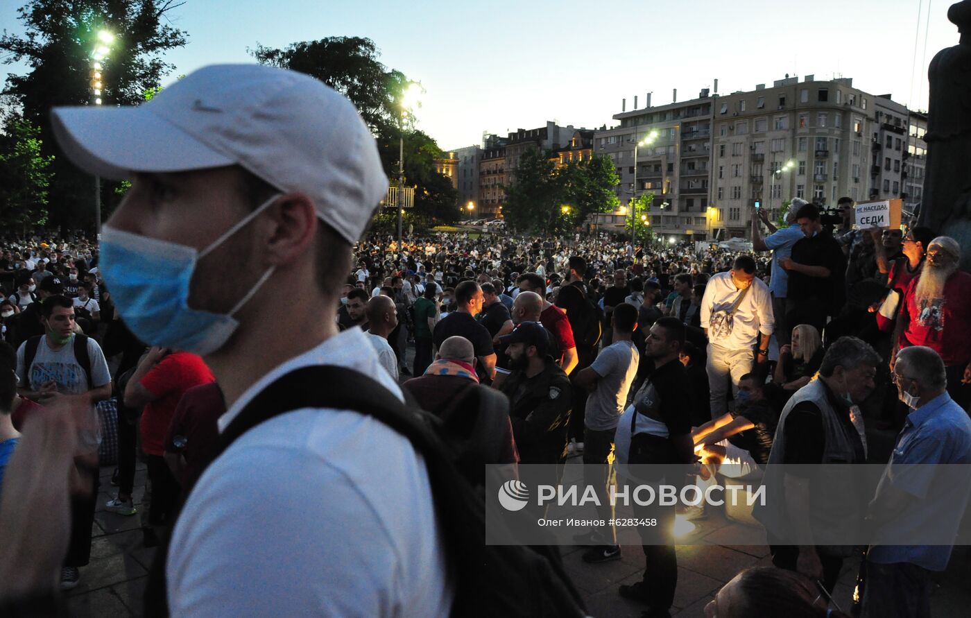 Протесты в Белграде