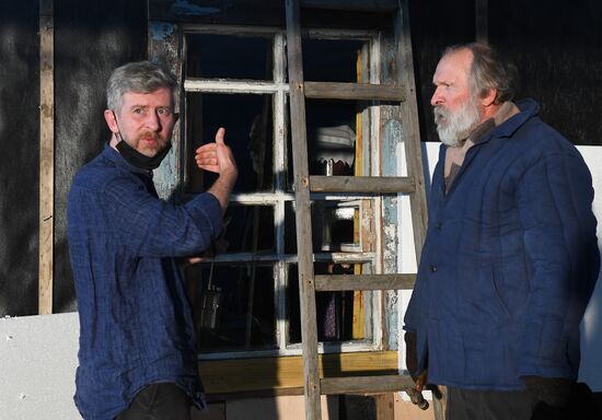 Возобновление съемок фильма "Белый снег"