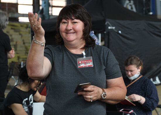 Возобновление съемок фильма "Белый снег"