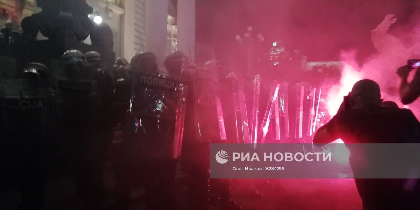 Протесты в Белграде