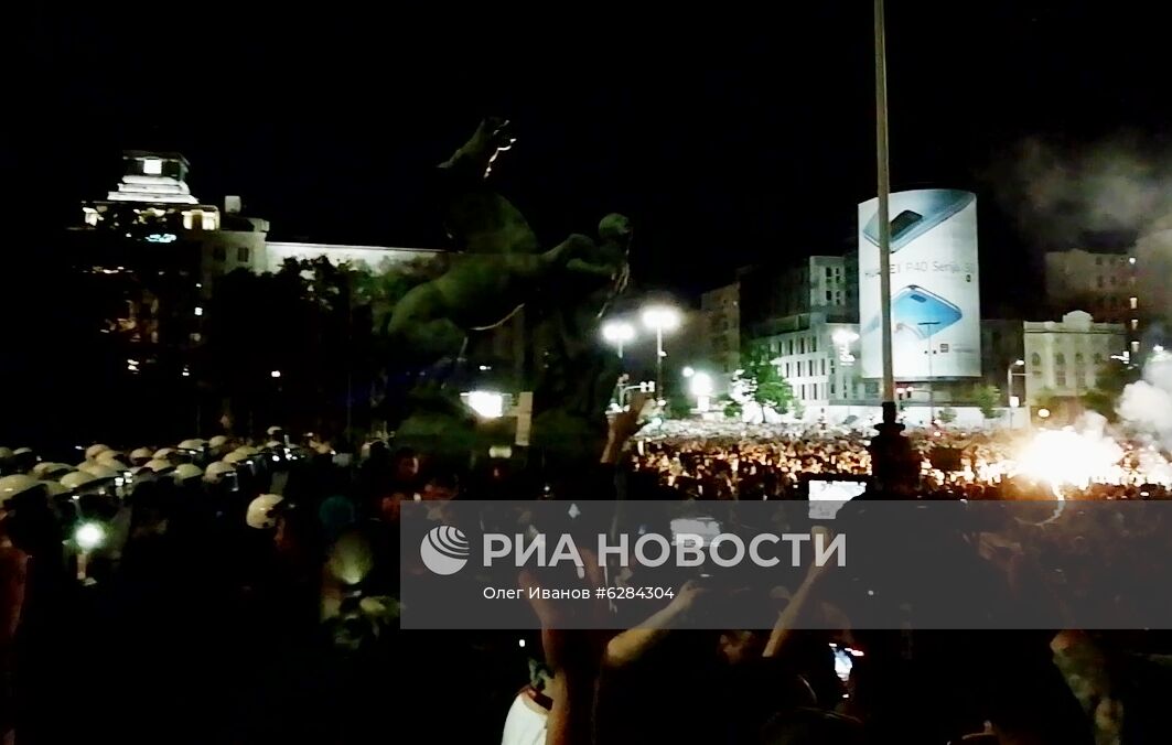 Протесты в Белграде