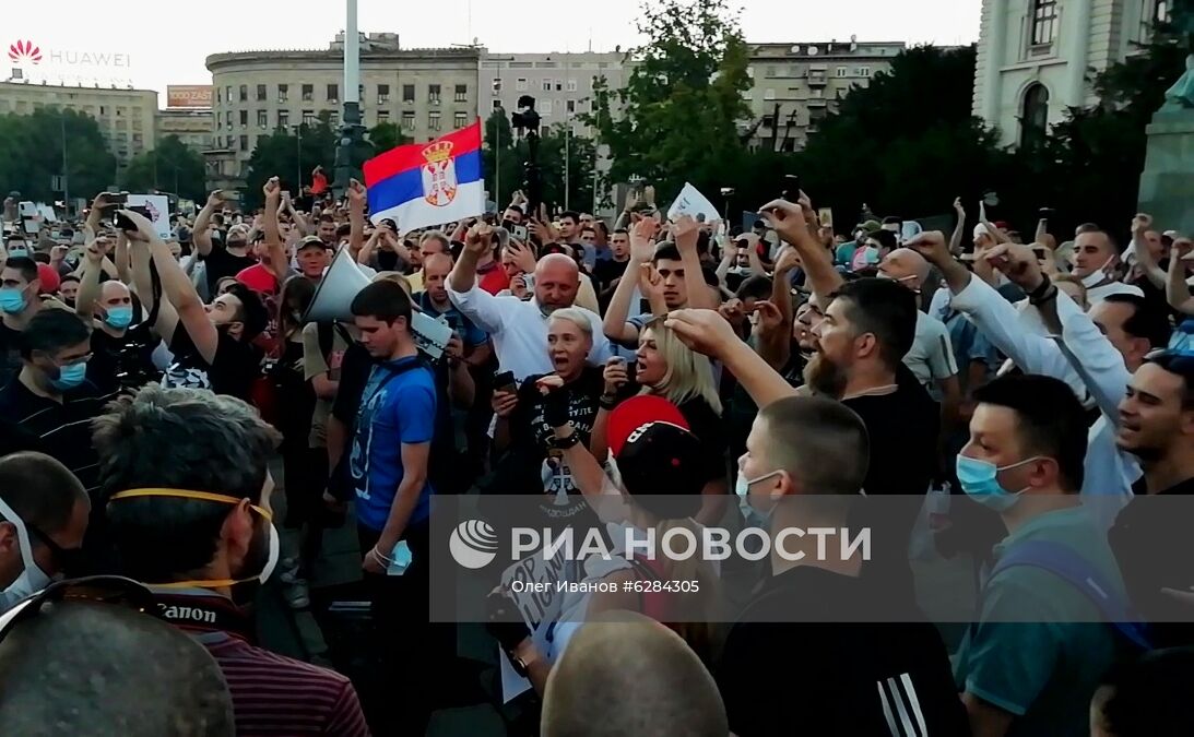 Протесты в Белграде