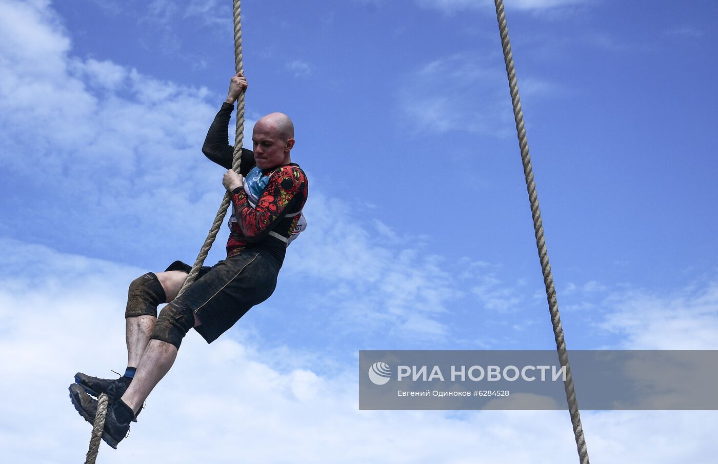 Военно-спортивная игра "Гонка героев" в Подмосковье 