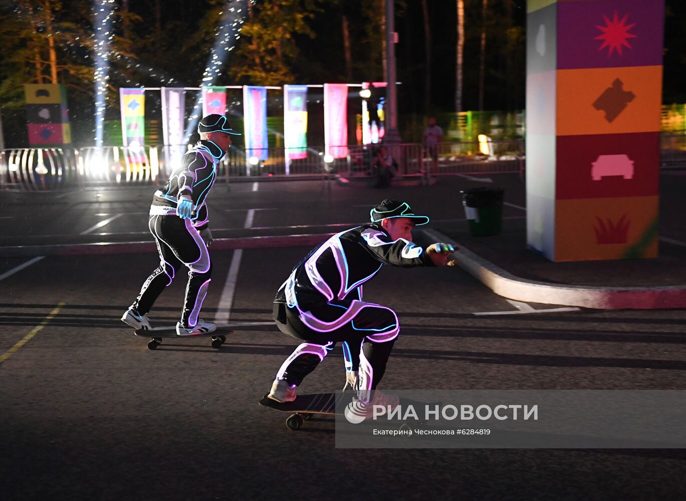 Вечеринка по случаю открытия кинопаркинга в Москве