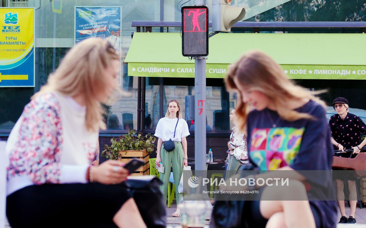 "Танцующий" светофор в Москве