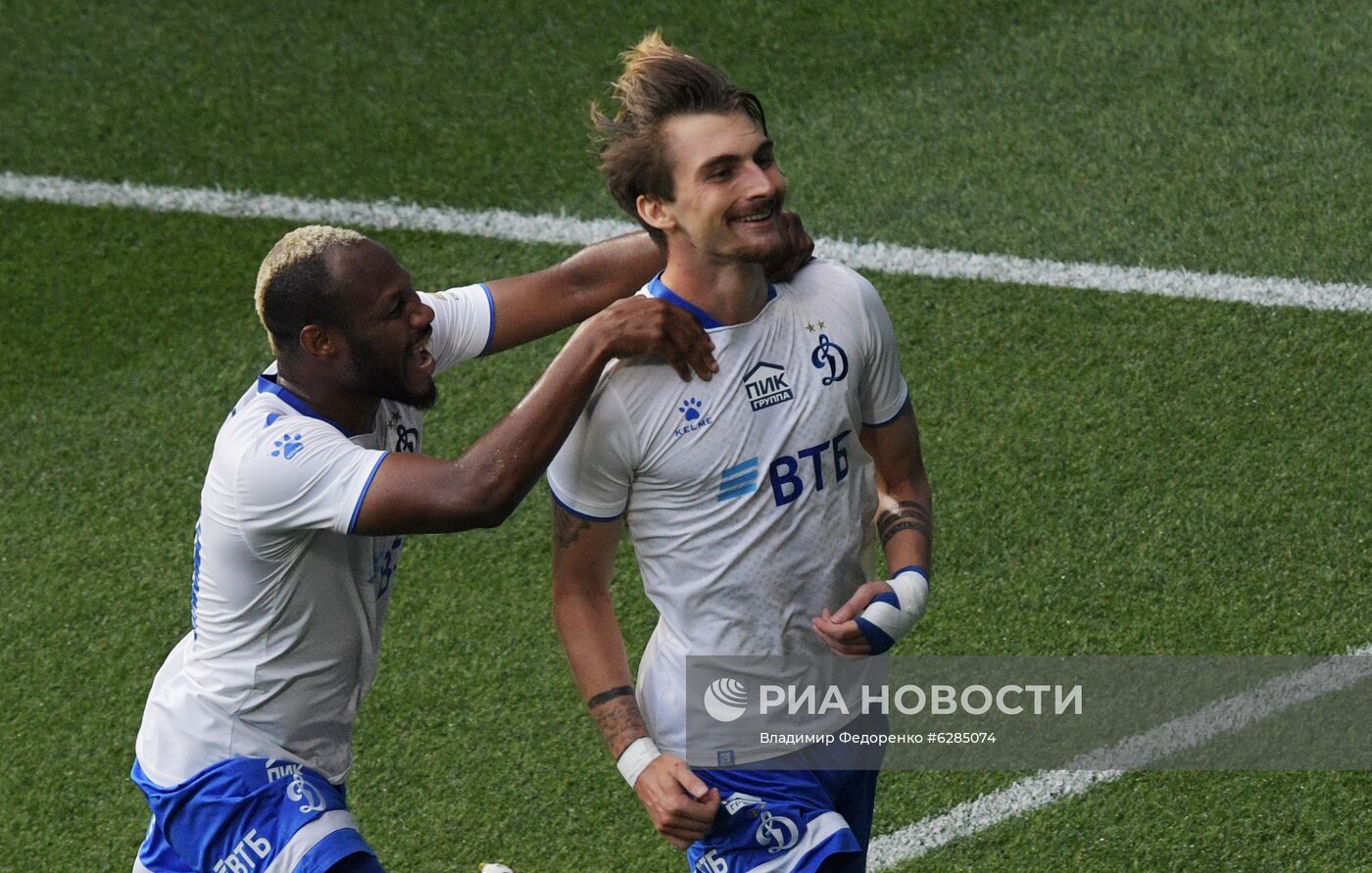 Футбол. РПЛ. Матч "Динамо" - "Крылья Советов"