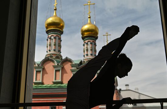 Репетиция в театре "Кремлевский балет"