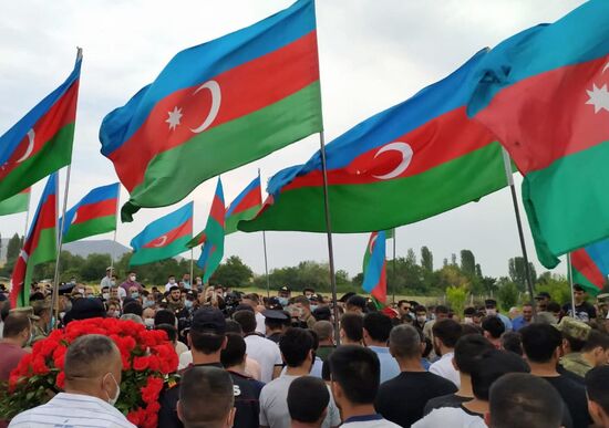 Похороны военнослужащих Азербайджана, погибших на границе с Арменией