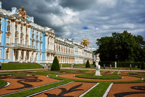 Музей-заповедник "Царское Село" под Петербургом открыл свои парки для посетителей