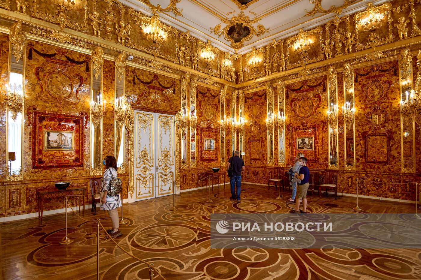 Музей-заповедник "Царское Село" под Петербургом открыл свои парки для посетителей