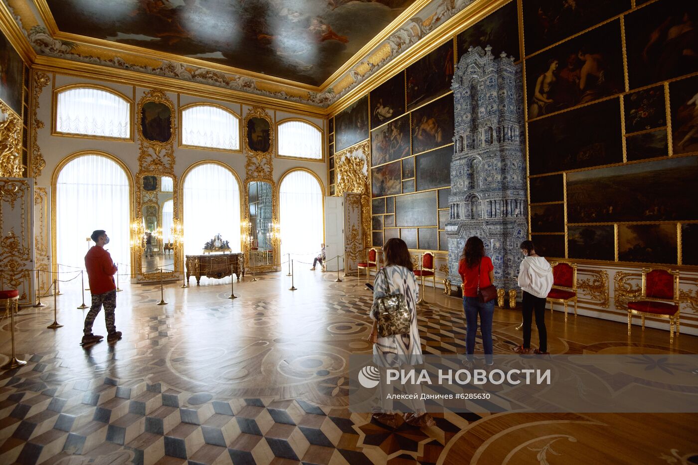 Музей-заповедник "Царское Село" под Петербургом открыл свои парки для посетителей