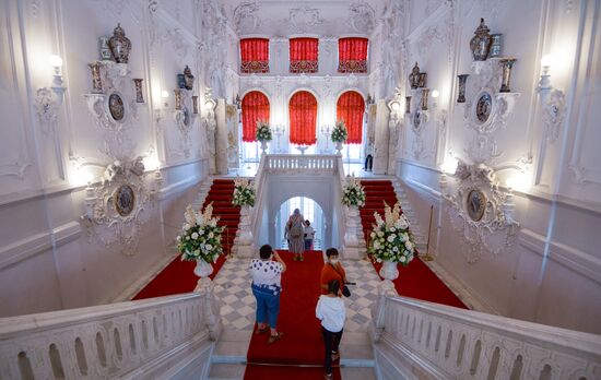 Музей-заповедник "Царское Село" под Петербургом открыл свои парки для посетителей
