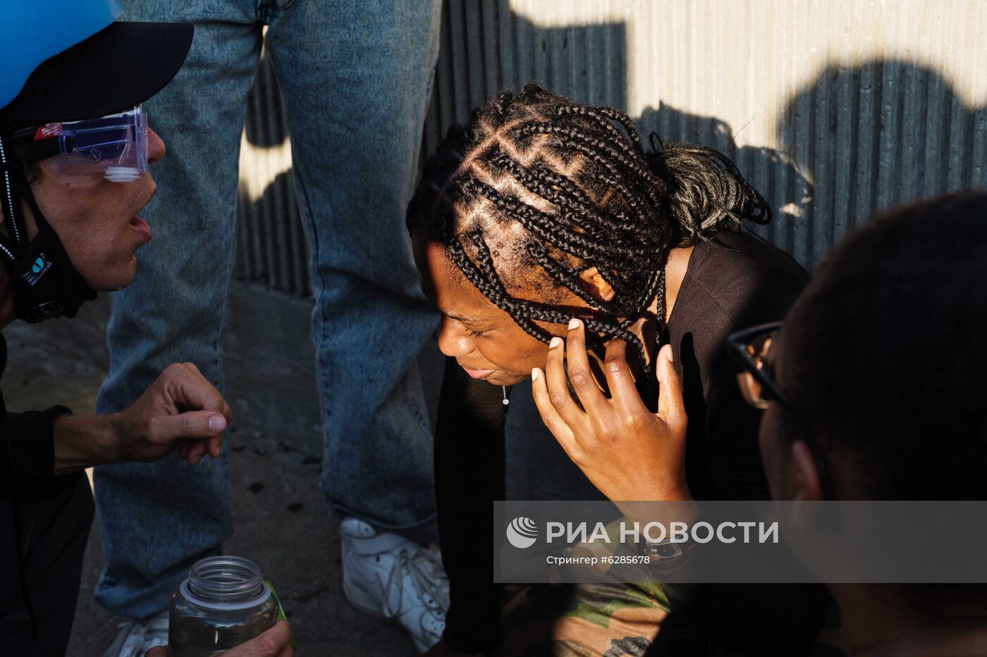 Столкновения между сторонниками и противниками акции BLM в Нью-Йорке