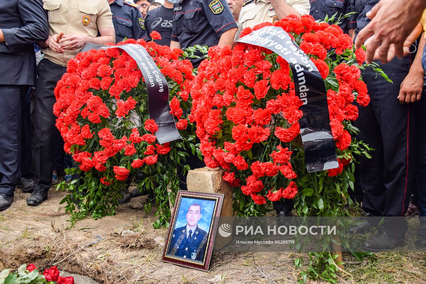 Похороны военнослужащих Азербайджана, погибших на границе с Арменией