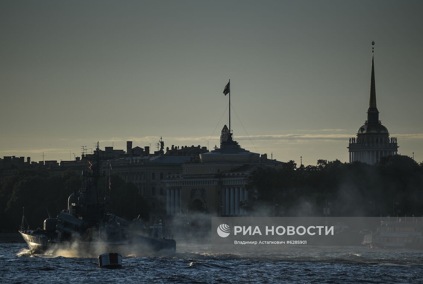 Репетиция парада в честь Дня Военно-морского флота