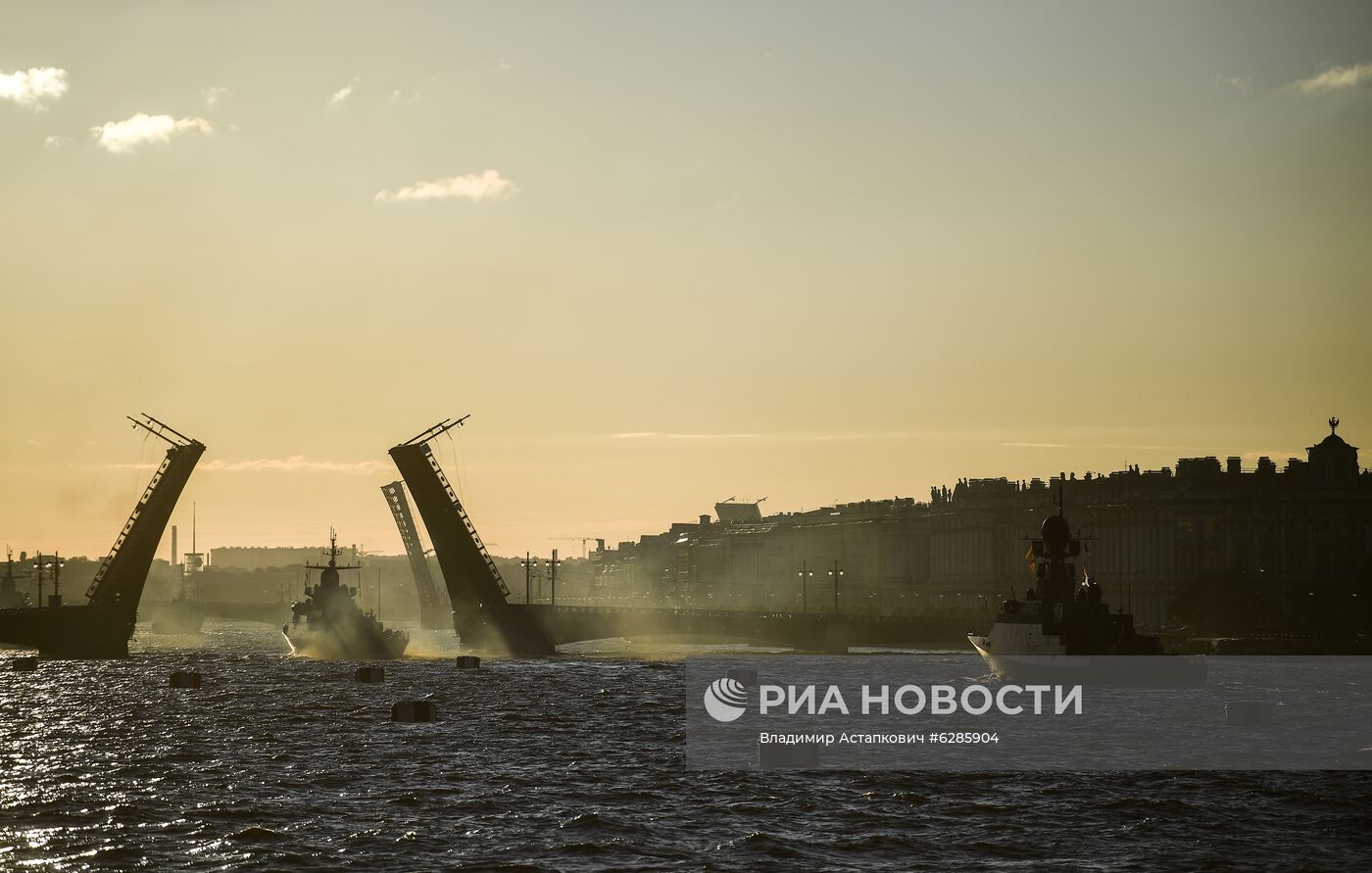 Репетиция парада в честь Дня Военно-морского флота