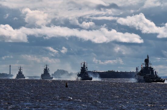 Репетиция парада в честь Дня Военно-морского флота