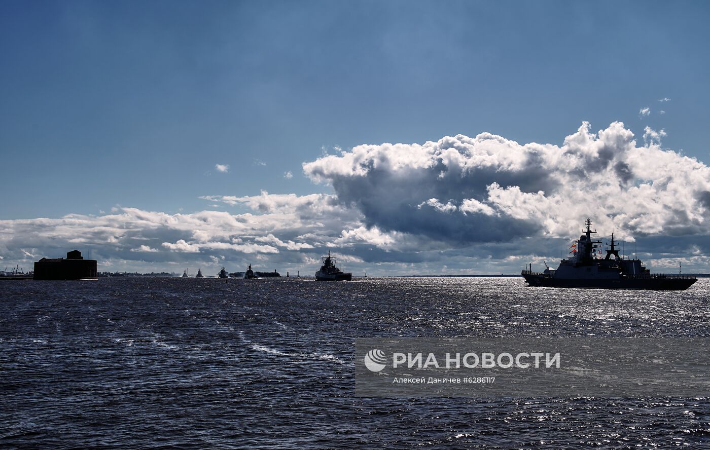 Репетиция парада в честь Дня Военно-морского флота