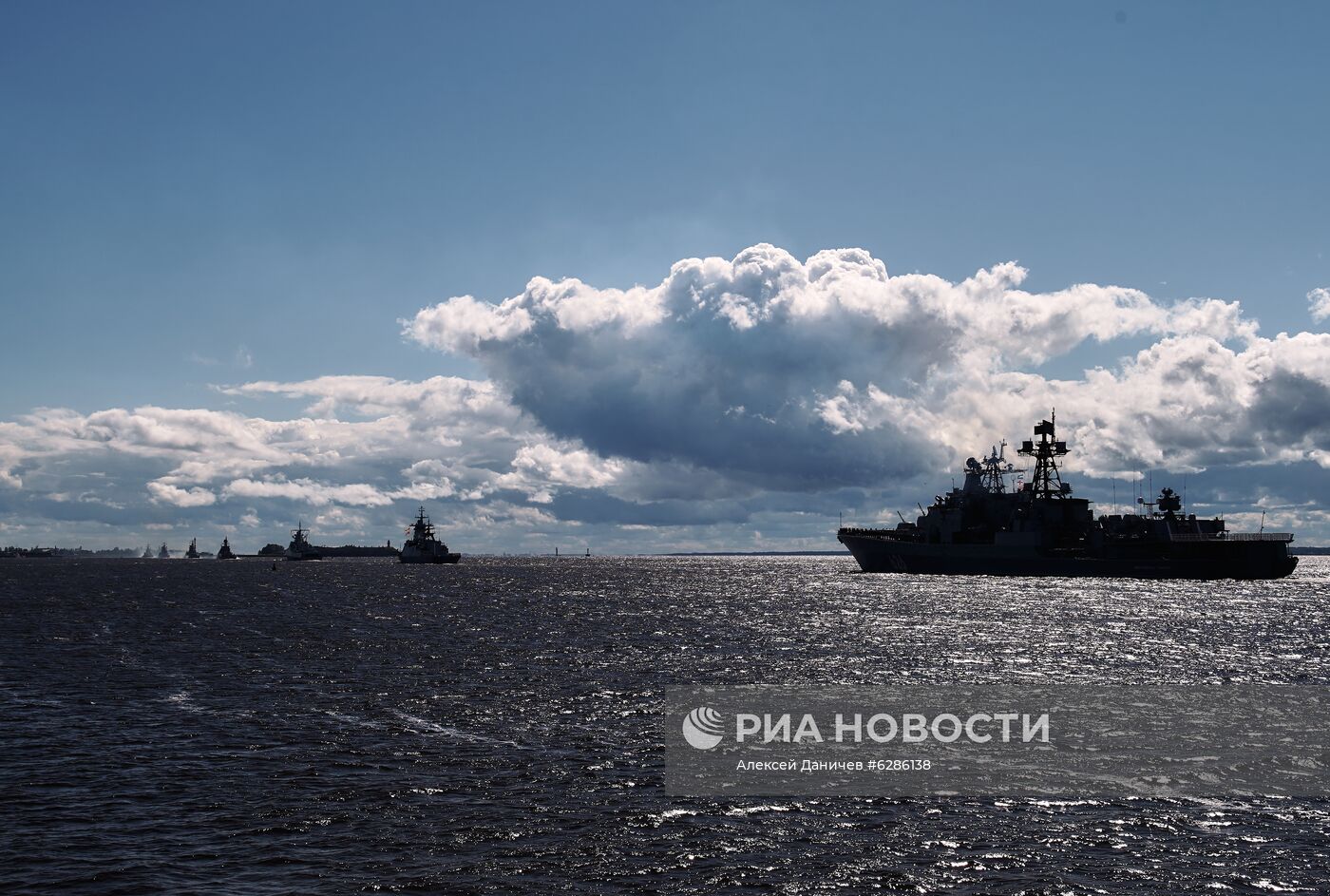 Репетиция парада в честь Дня Военно-морского флота