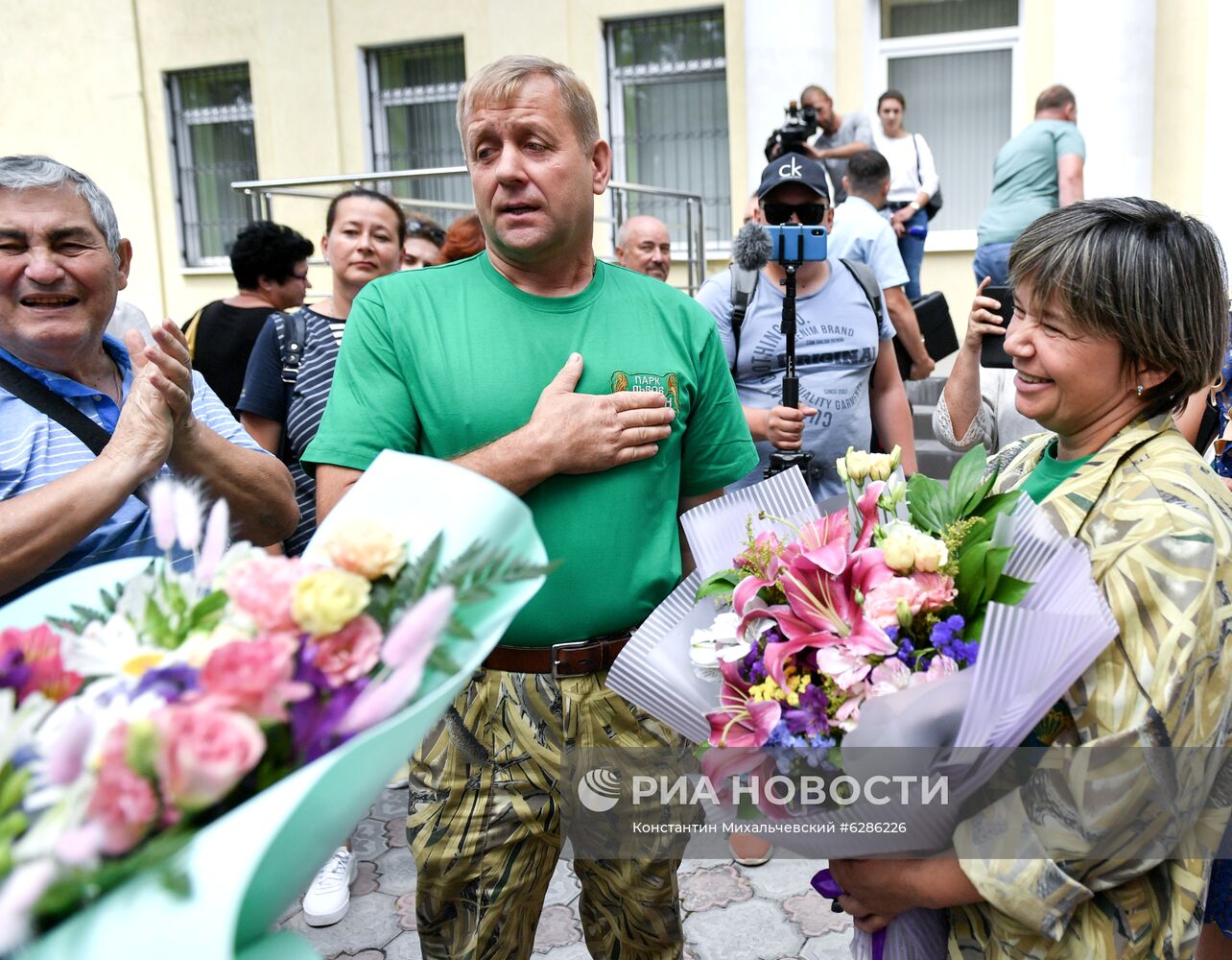 Оглашение приговора владельцу парка львов "Тайган" Олегу Зубкову