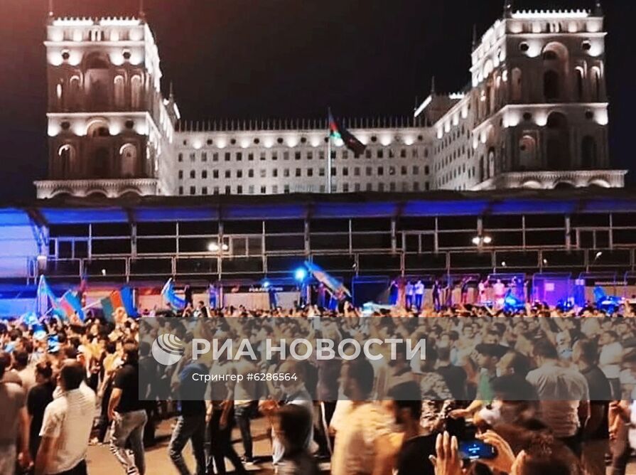 Шествие в Баку в память о военнослужащих, погибших на азербайджано-армянской границе