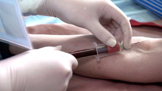 В России завершился первый этап испытания вакцины против COVID-19
