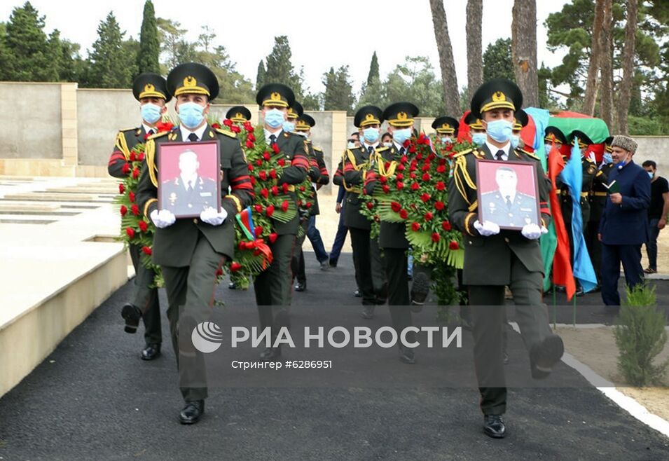 Похороны военнослужащих Азербайджана, погибших на границе с Арменией