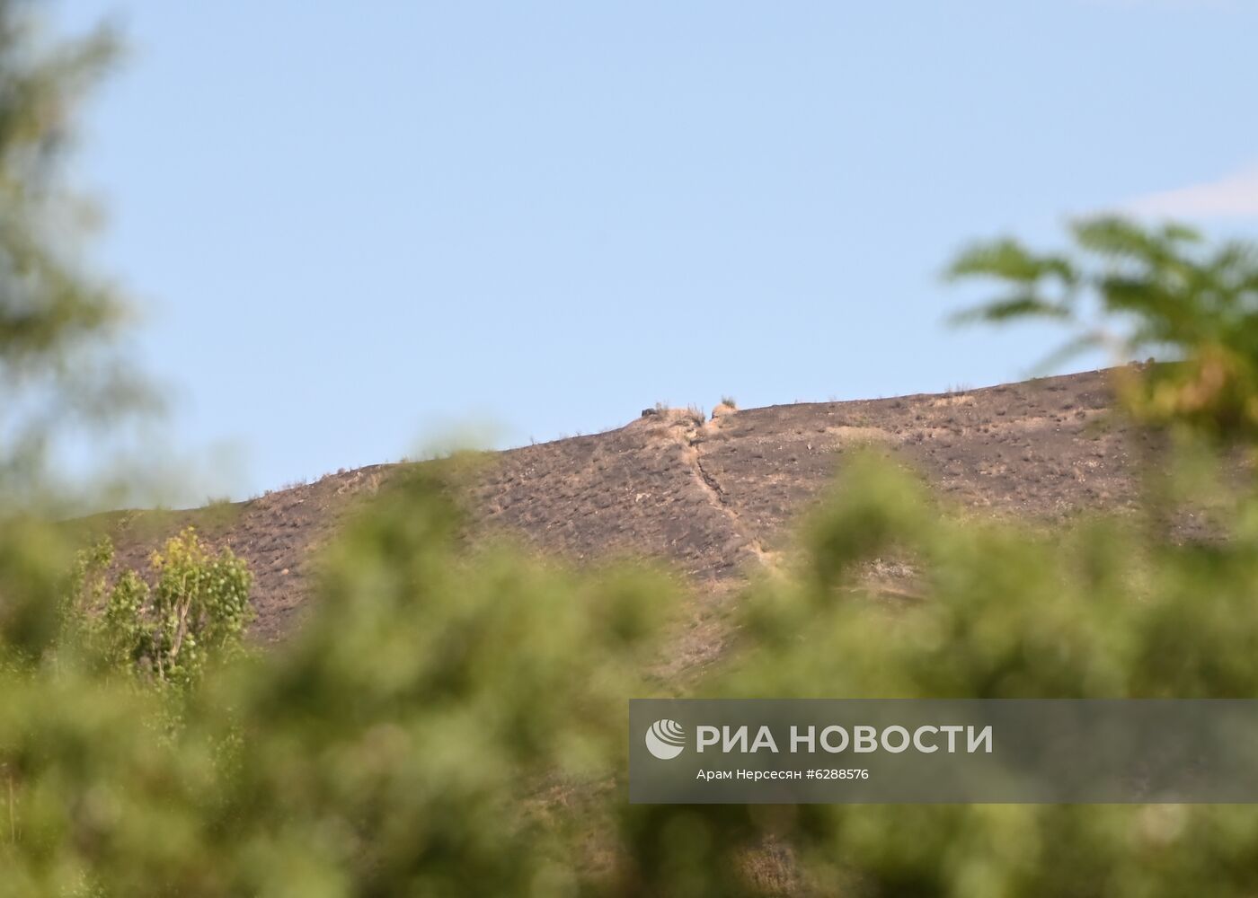 Последствия обстрела на армяно-азербайджанской границе