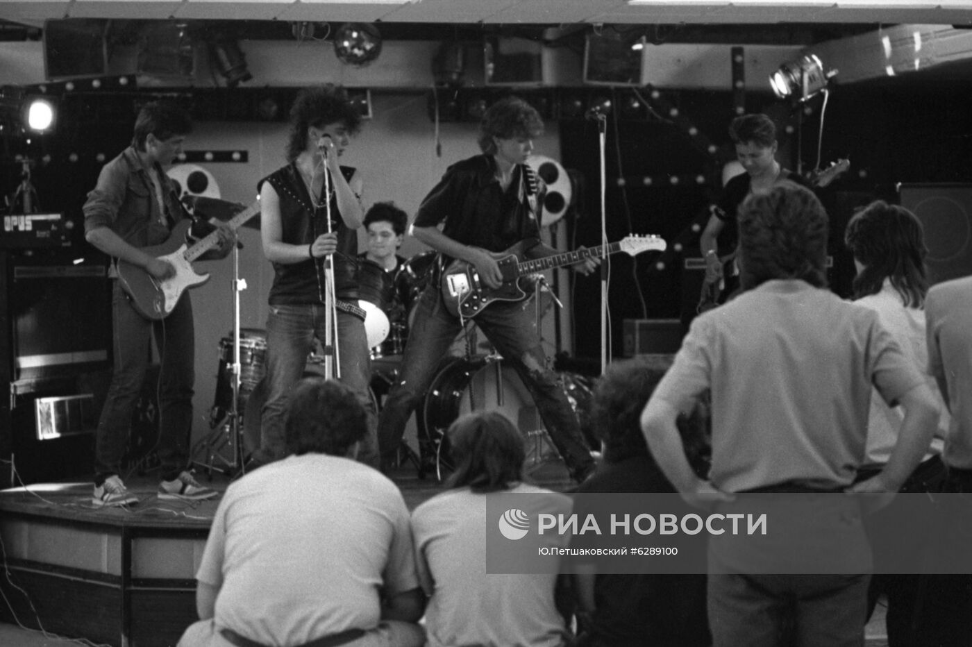 Встреча лидеров неформальных молодежных объединений