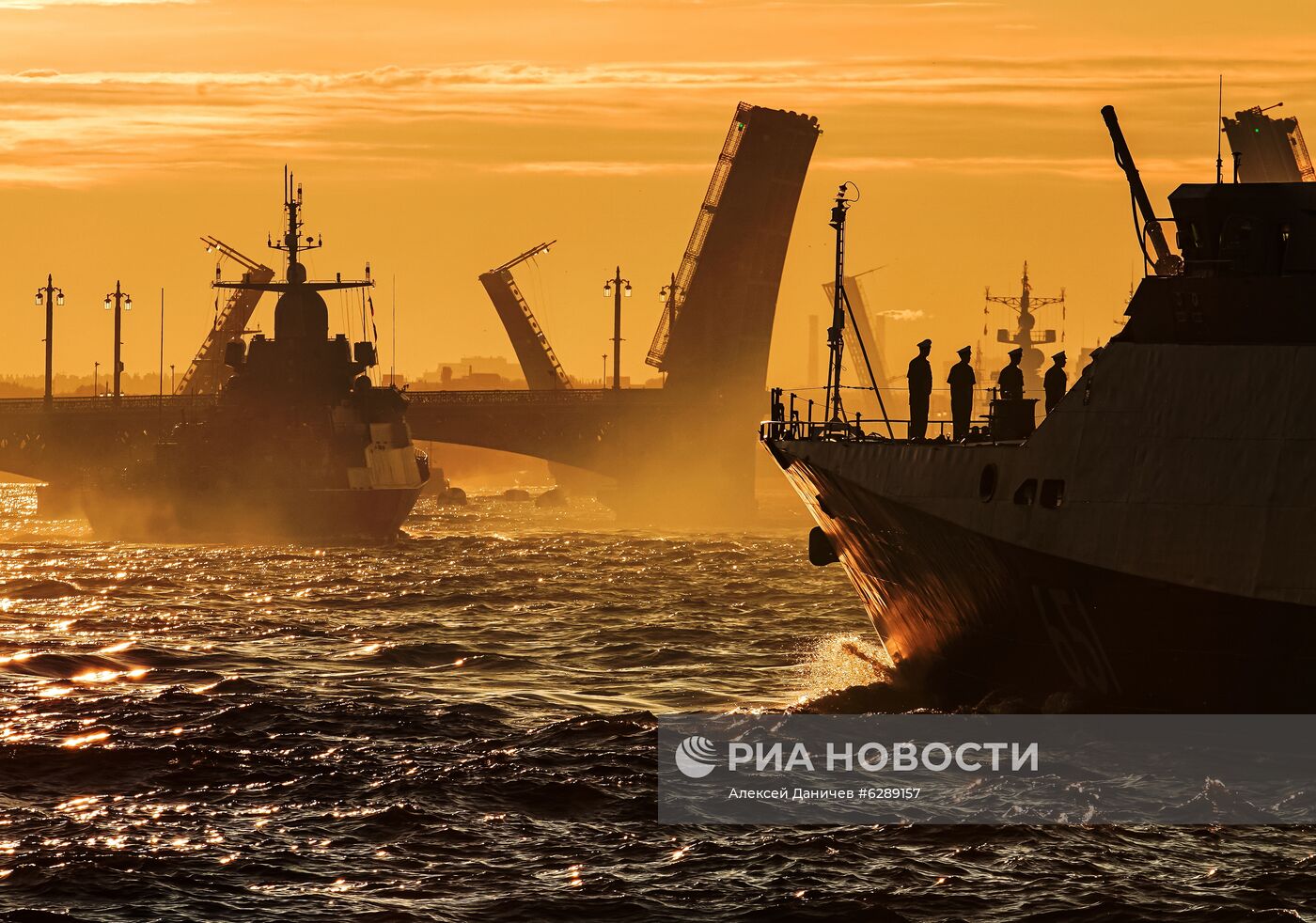 Репетиция парада в честь Дня Военно-морского флота