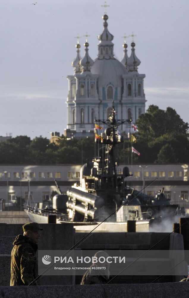 Репетиция парада в честь Дня Военно-морского флота