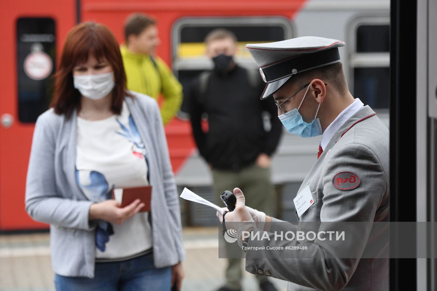 Первый рейс скоростного поезда "Ласточка" из Москвы в Кострому