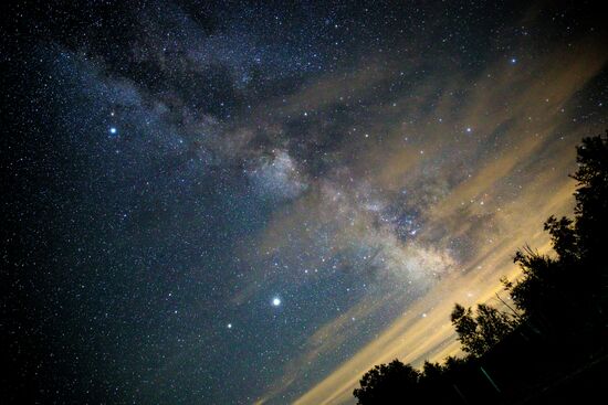 Комета NeoWise в небе над Краснодарским краем