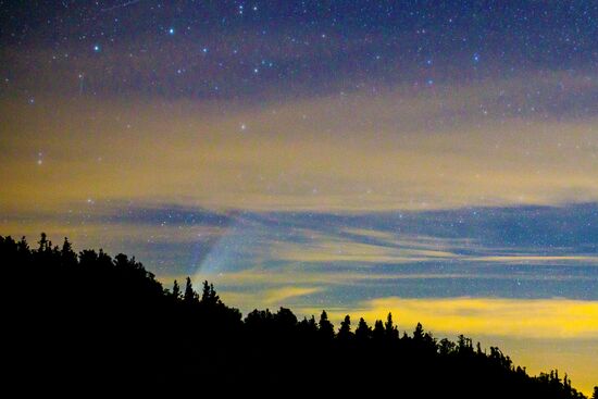 Комета NeoWise в небе над Краснодарским краем