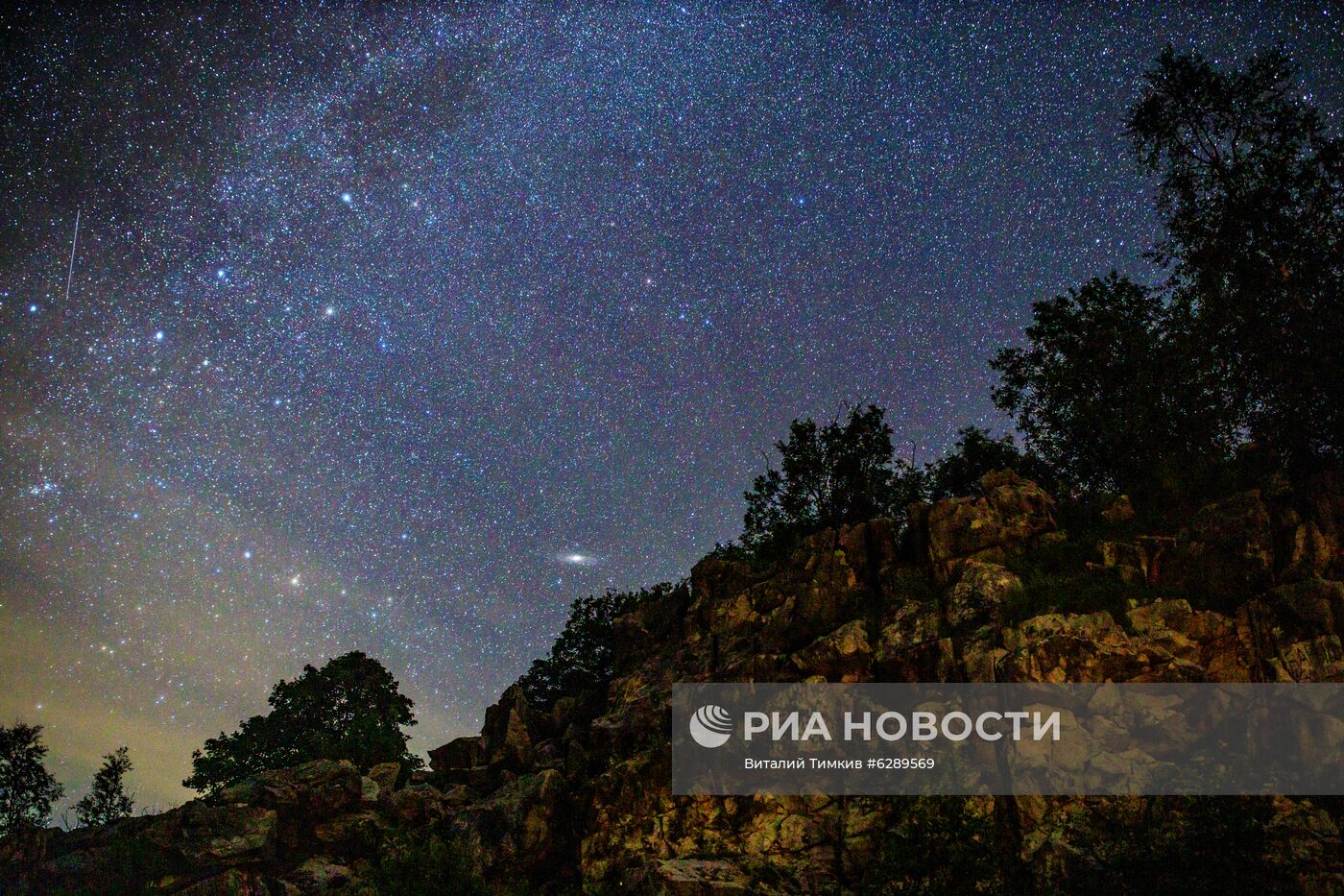 Комета NeoWise в небе над Краснодарским краем