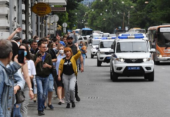 Несанкционированная акция в поддержку С. Фургала во Владивостоке