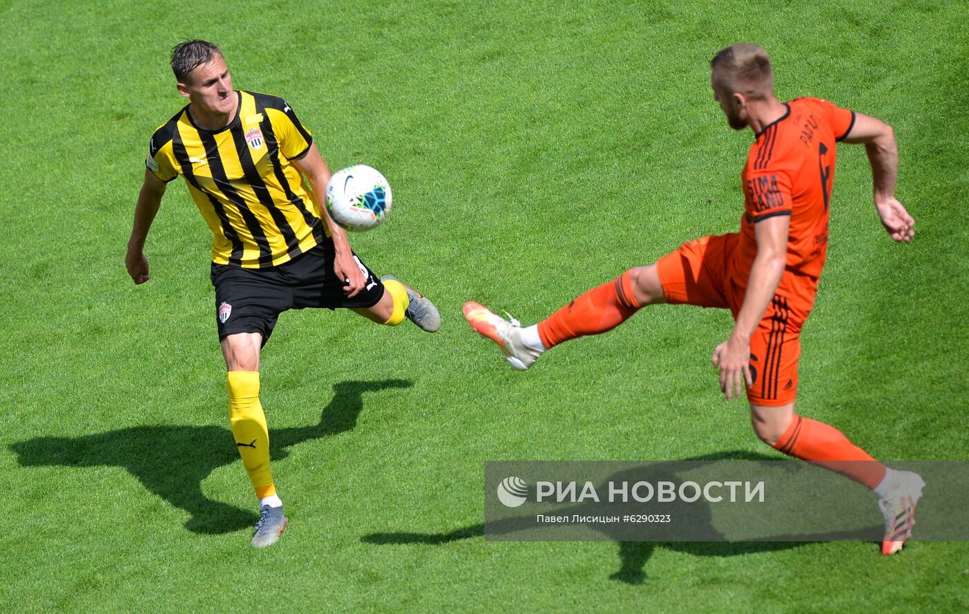 Футбол. Кубок России. Матч "Урал" — "Химки"