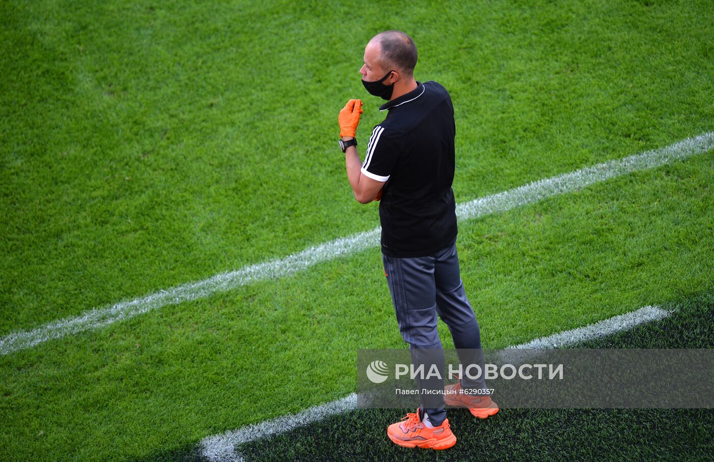 Футбол. Кубок России. Матч "Урал" — "Химки"