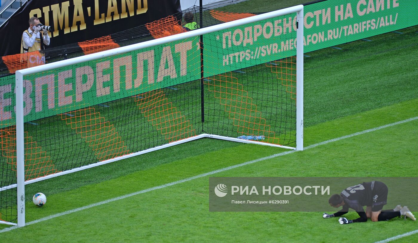 Футбол. Кубок России. Матч "Урал" — "Химки"