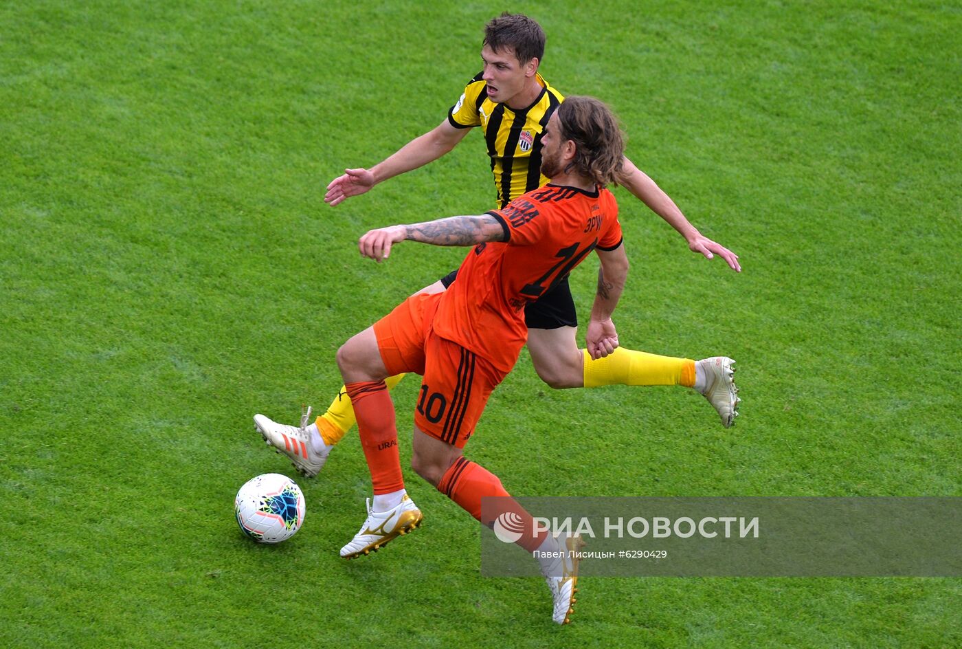 Футбол. Кубок России. Матч "Урал" — "Химки"