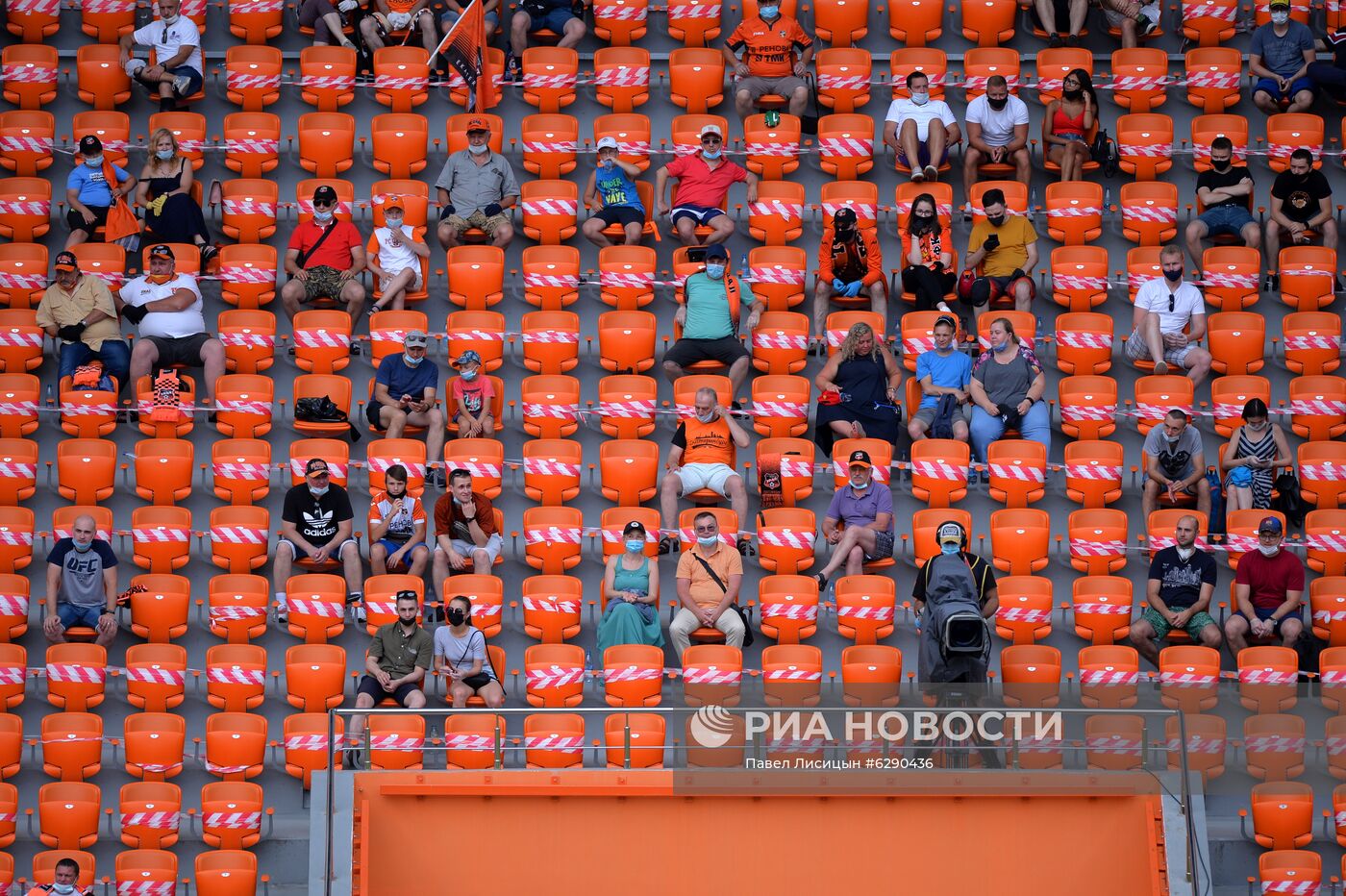 Футбол. Кубок России. Матч "Урал" — "Химки"