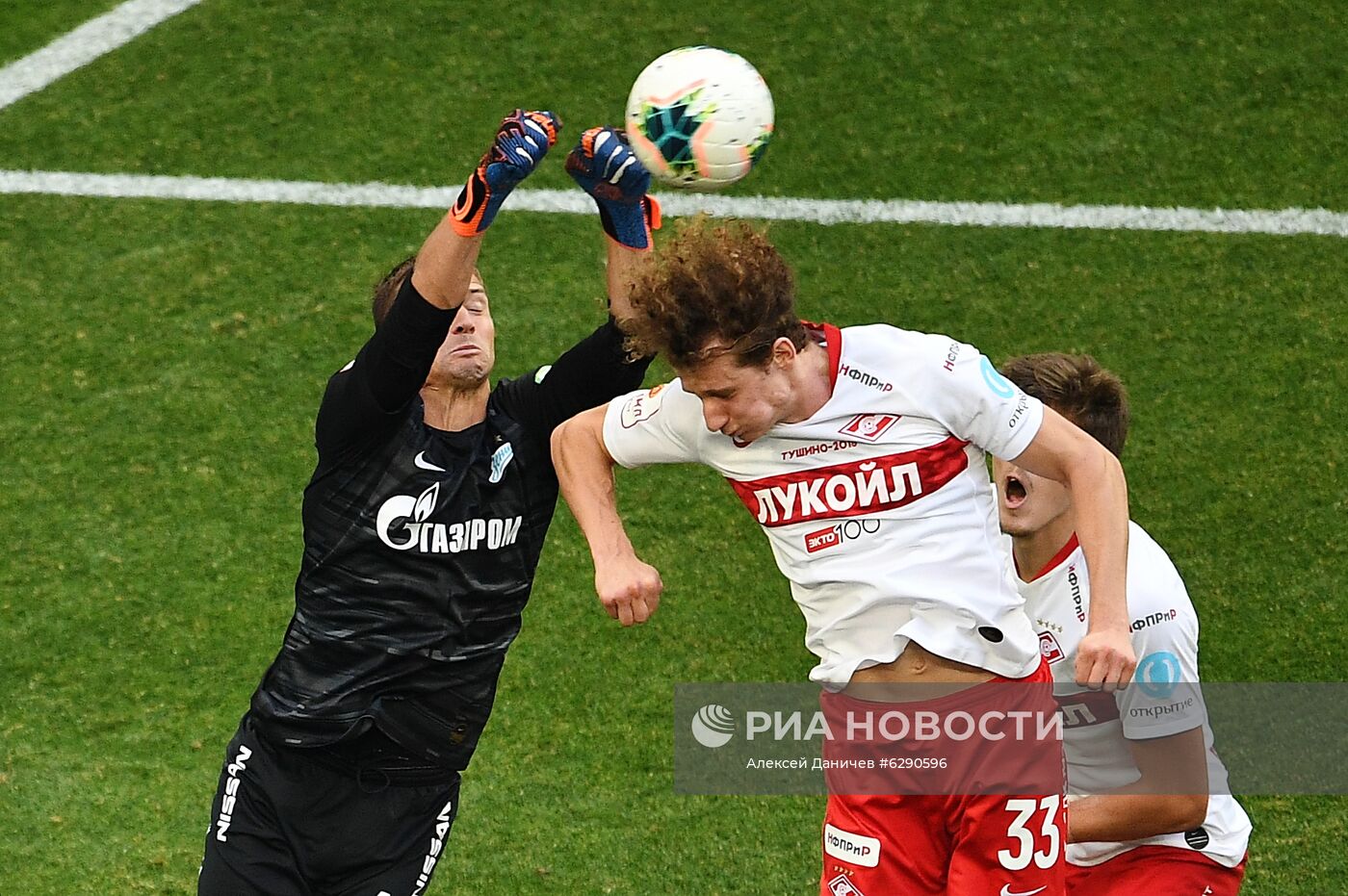 Футбол. Кубок России. Матч "Зенит" — "Спартак"
