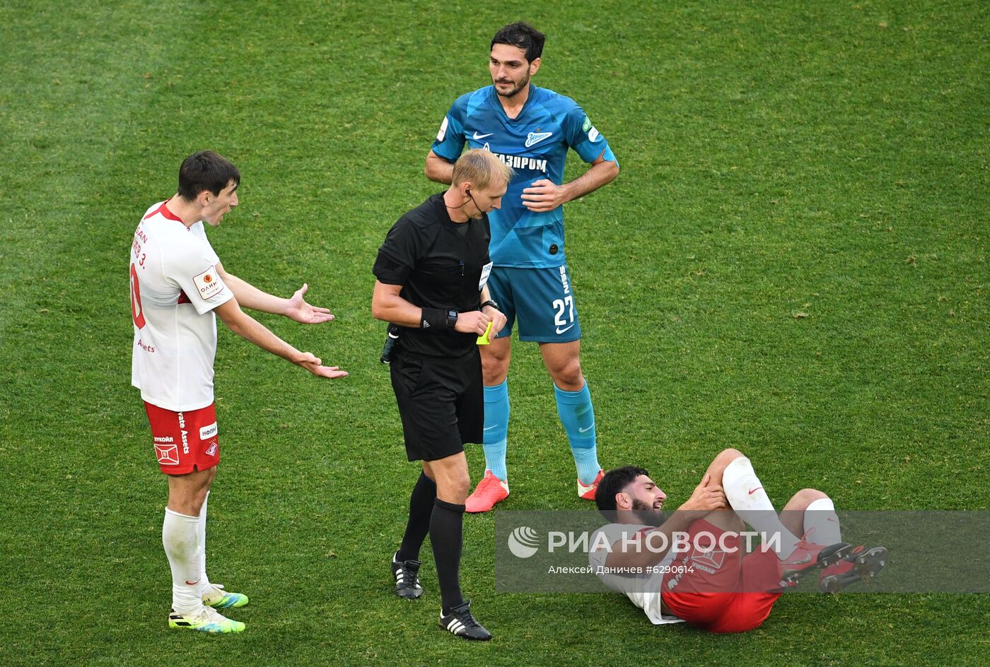 Футбол. Кубок России. Матч "Зенит" — "Спартак"