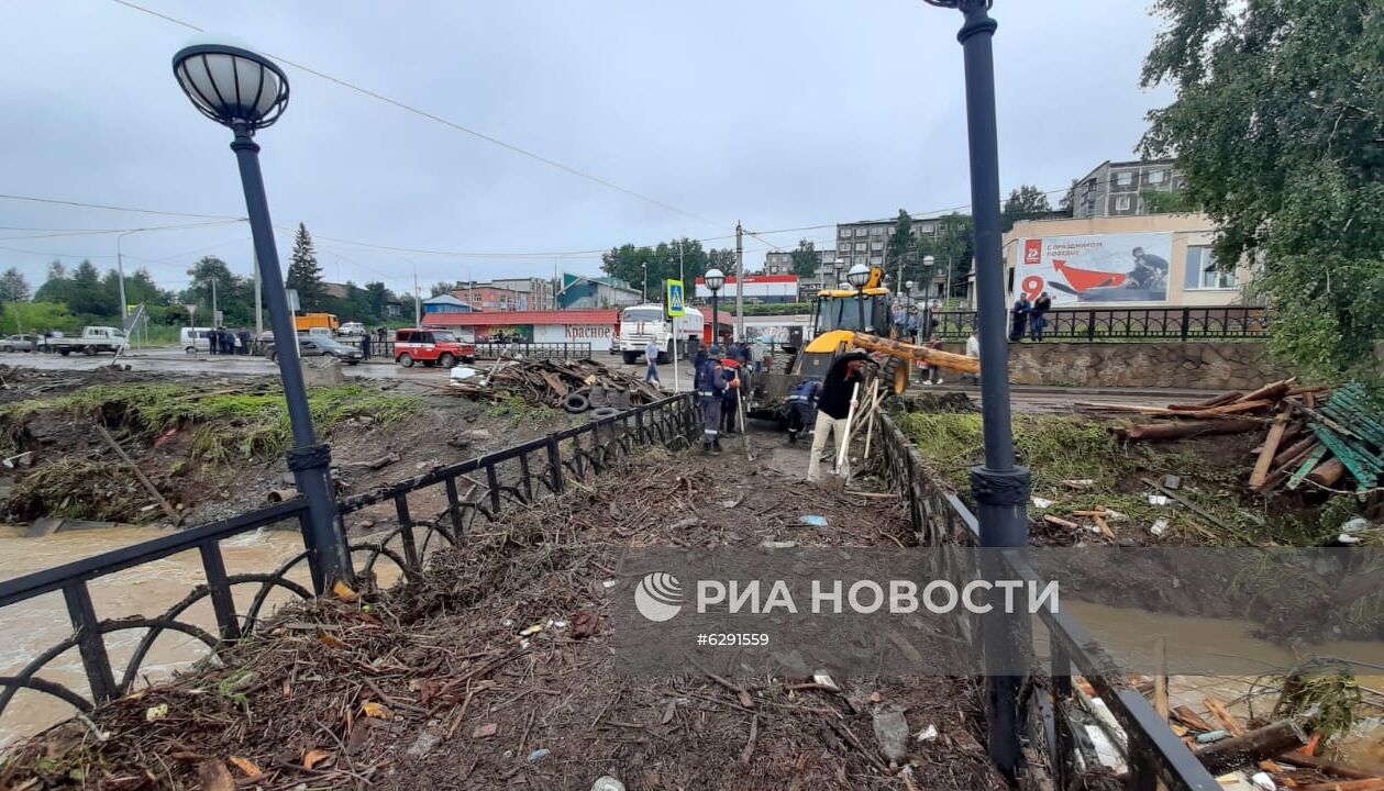Последствия паводка в городе Нижние Серги